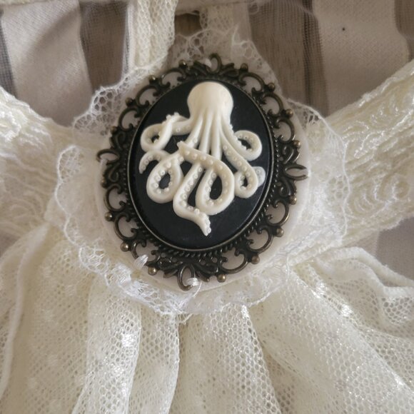 NWOT Lolita Victorian Steampunk Blouse - Picture 3 of 8